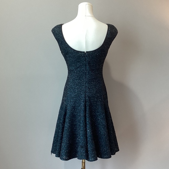 Maggy London Petites Scoop Back Metallic Fit & Flare Dress Black/Teal - Size 6P - Picture 5 of 7